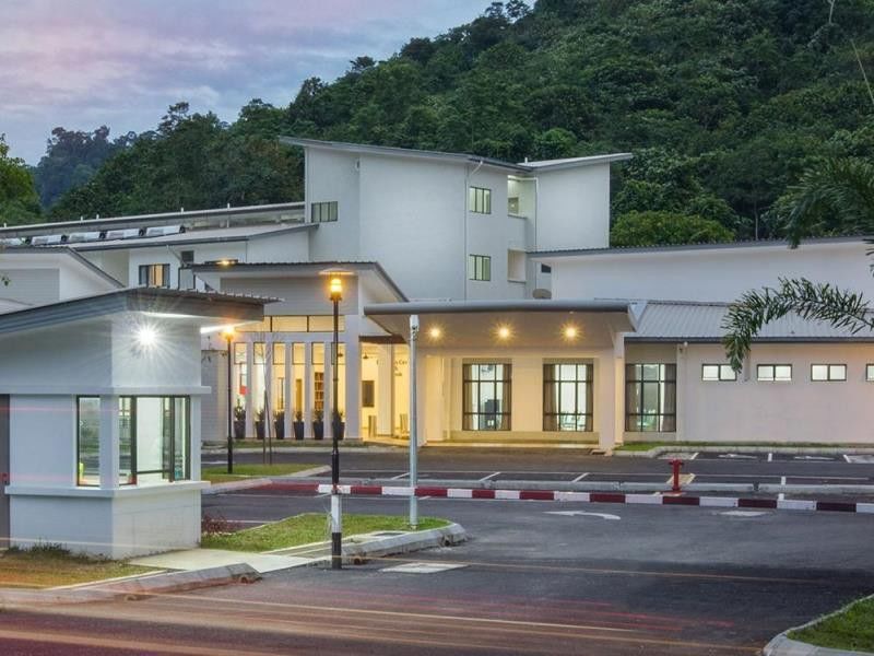 Отель Erya By Suria Hot Spring Бентонг Экстерьер фото