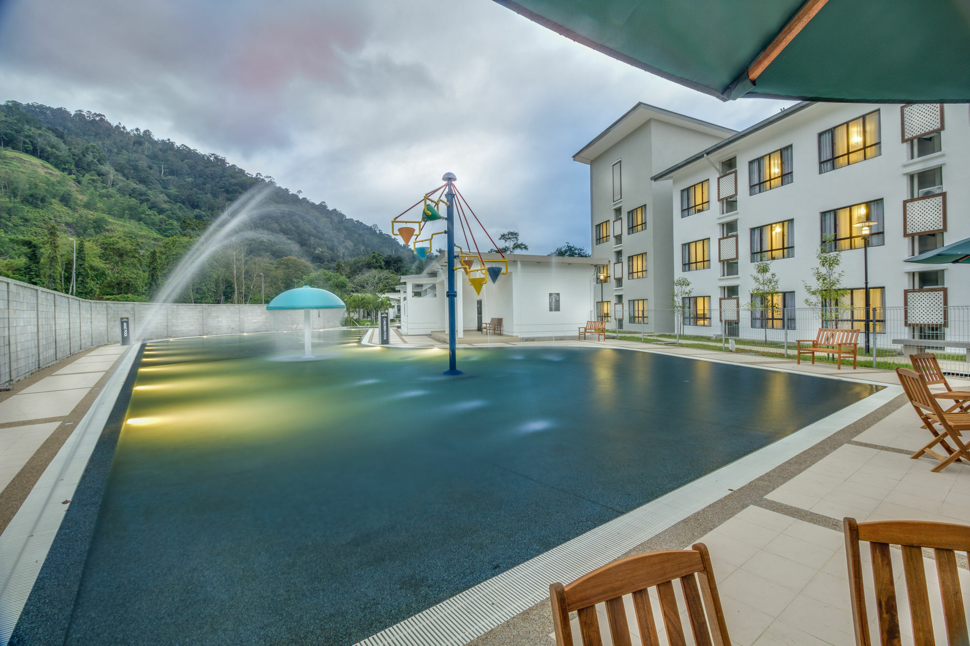 Отель Erya By Suria Hot Spring Бентонг Экстерьер фото